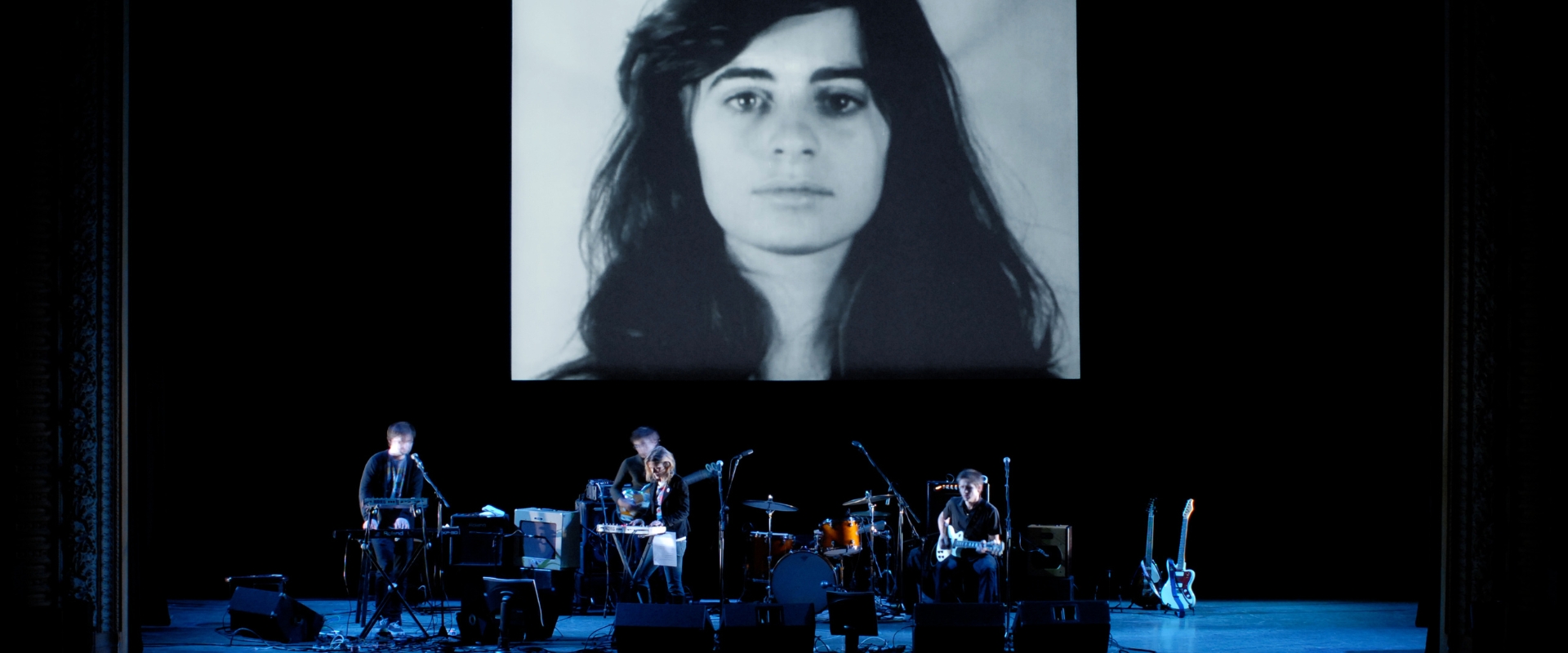 13 MOST BEAUTIFUL… – QUATERNAIRE